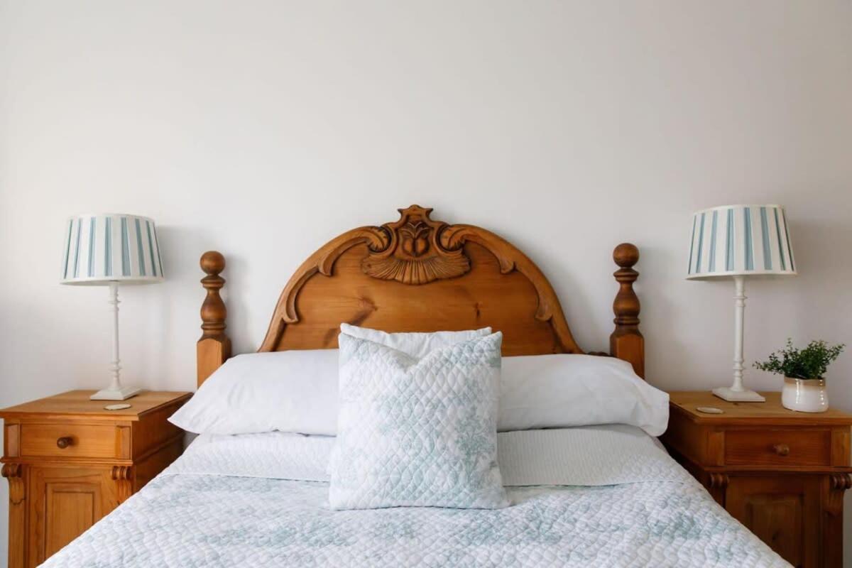 Two Bed Seafront Escape In East Wittering Apartment Bagian luar foto