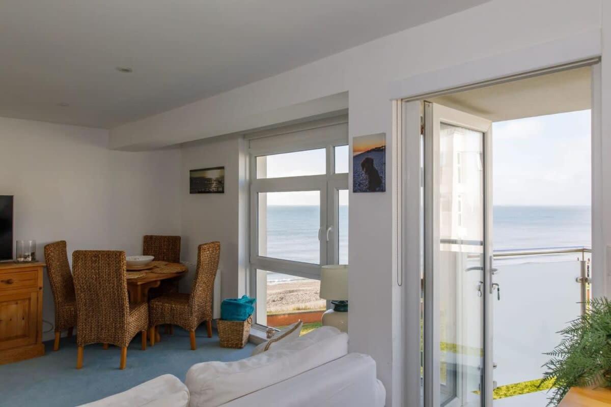 Two Bed Seafront Escape In East Wittering Apartment Bagian luar foto