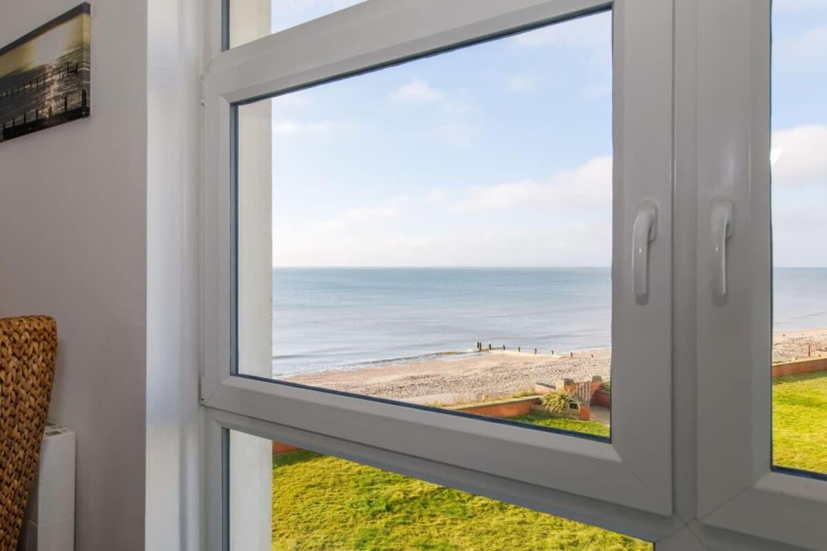 Two Bed Seafront Escape In East Wittering Apartment Bagian luar foto
