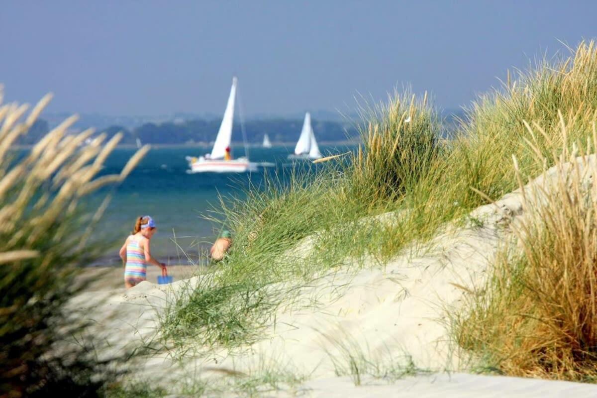 Two Bed Seafront Escape In East Wittering Apartment Bagian luar foto
